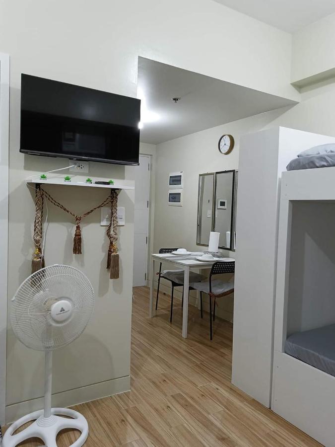 Budget Accommodation Holland Park Condominium Southwoods Binan Laguna Jalang Exterior photo